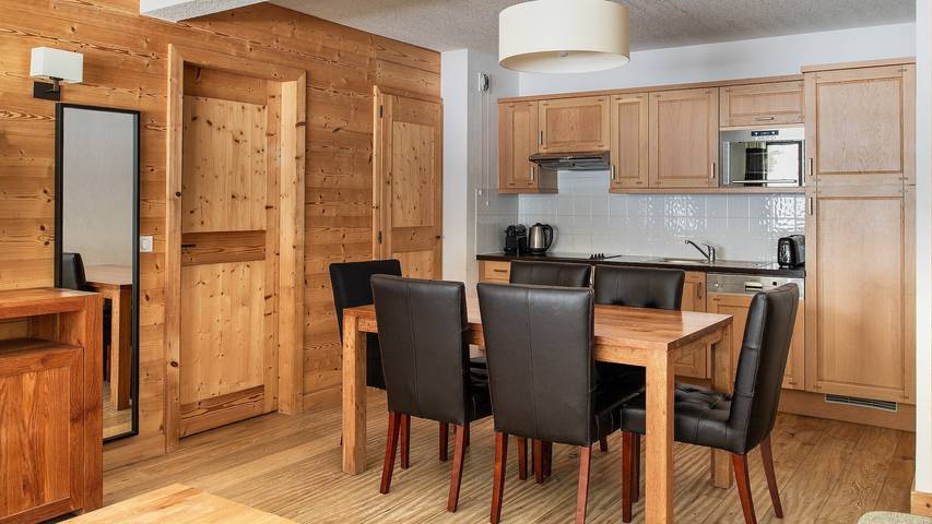 Appartement entier, Appartement de vacances pour 6 personnes avec balcon in Vallorcine, Région de Bonneville