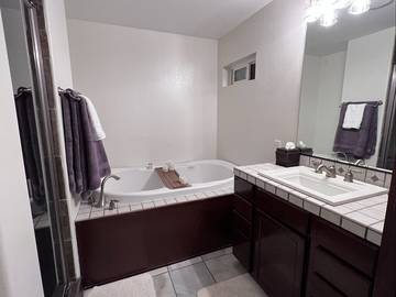 Log Cabin for 20 Guests in Running Springs, San Bernardino County, Picture 3