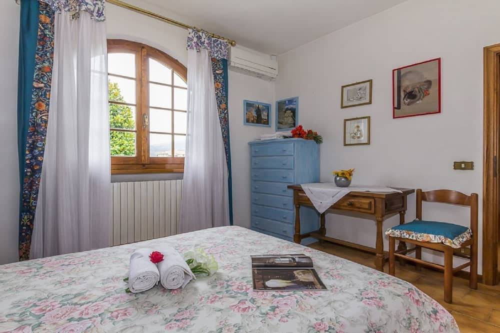 Schöne Villa in einem eleganten Forte dei Marmi - schöner Garten - 8 Personen in Forte dei Marmi, Italienische Riviera