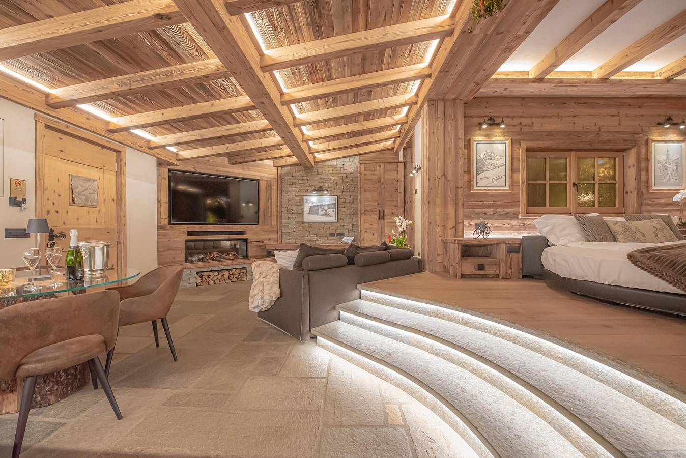 Ganzes Studio, 'Le Chalet Suite' mit Bergblick, privater Terrasse und Wlan in Teola, Livigno