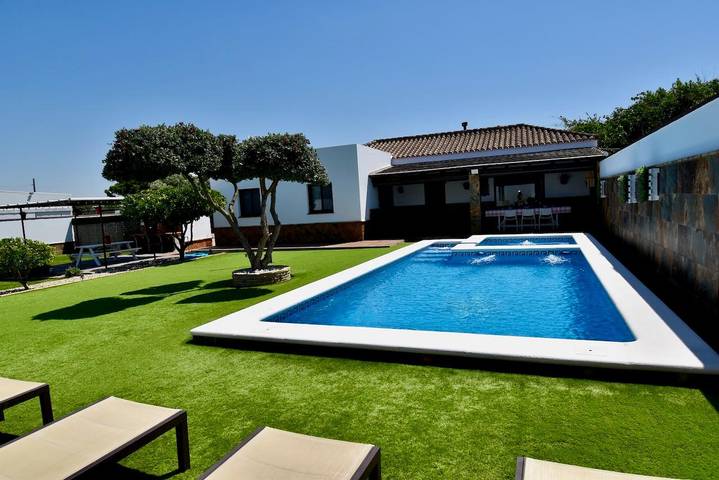 Chalet para 8 personas, con Jardín y Piscina en Chiclana de la Frontera