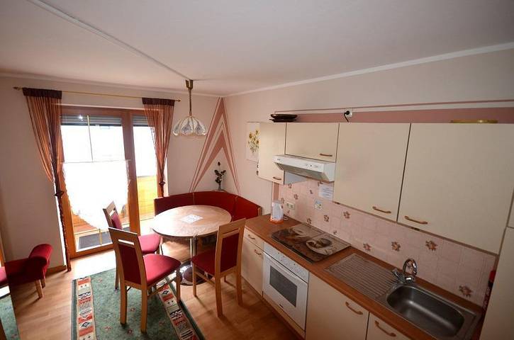 Pension für 5 Personen, mit Ausblick und Garten sowie Balkon, kinderfreundlich im Zillertal - 4