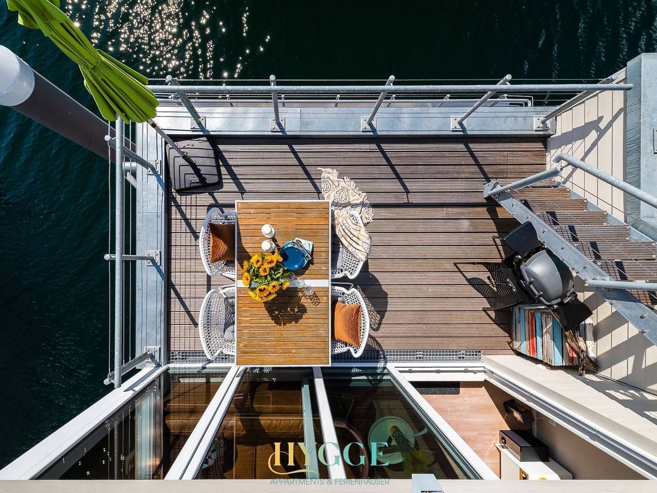 Schwimmendes Ferienhaus Hygge Olpenitz - Schwimmends Ferienhaus Sauna/Bootsanleger/Dachterrasse in Olpenitz, Kappeln