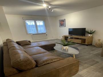 Gîte pour 4 personnes, adapté aux familles à Yvré-l'Évêque