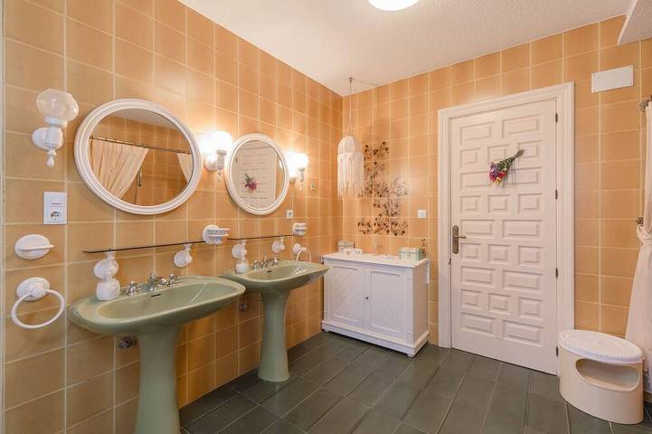 Villa pour 20 personnes, avec balcon et jardin à Alicante - 3