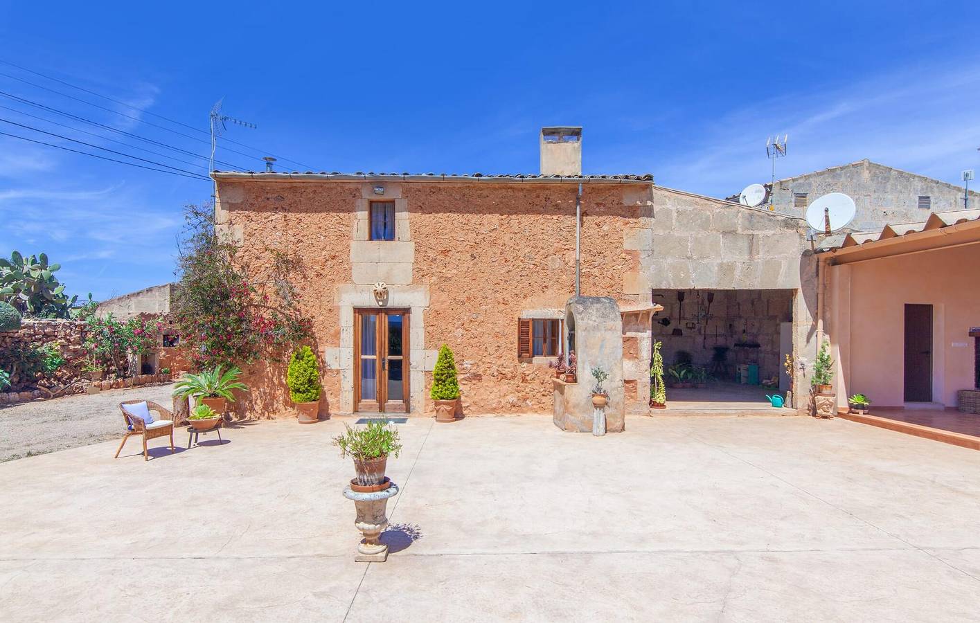 Sunset Terrace Retreat with Pool and Grill in Campos, South Majorca