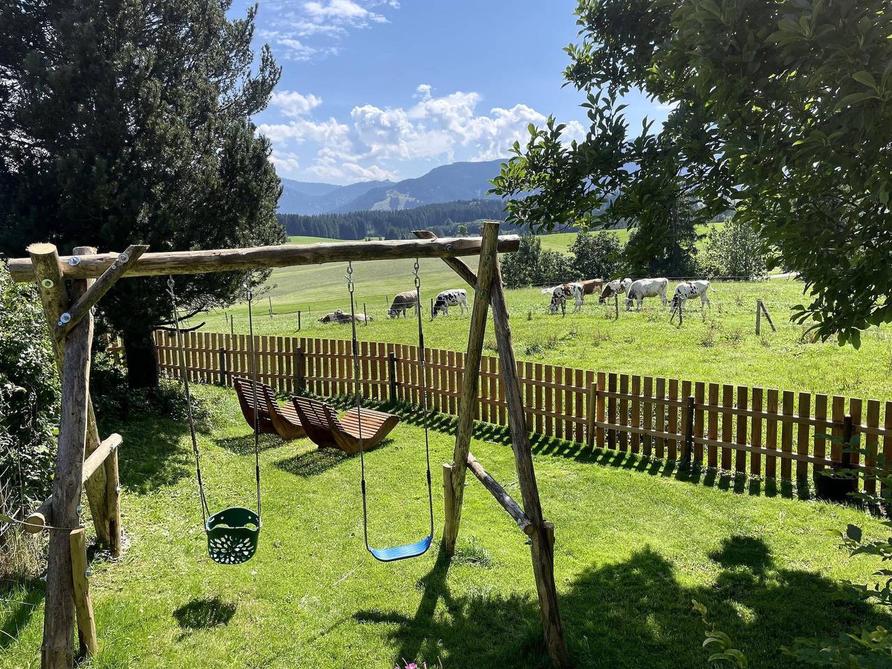 Ganze Ferienwohnung, Alpen Panoramahof - Ferienwohnung, 2 Schlafzimmer, Bad + Dusche/Wc in Nesselwang, Bayerisch Schwaben