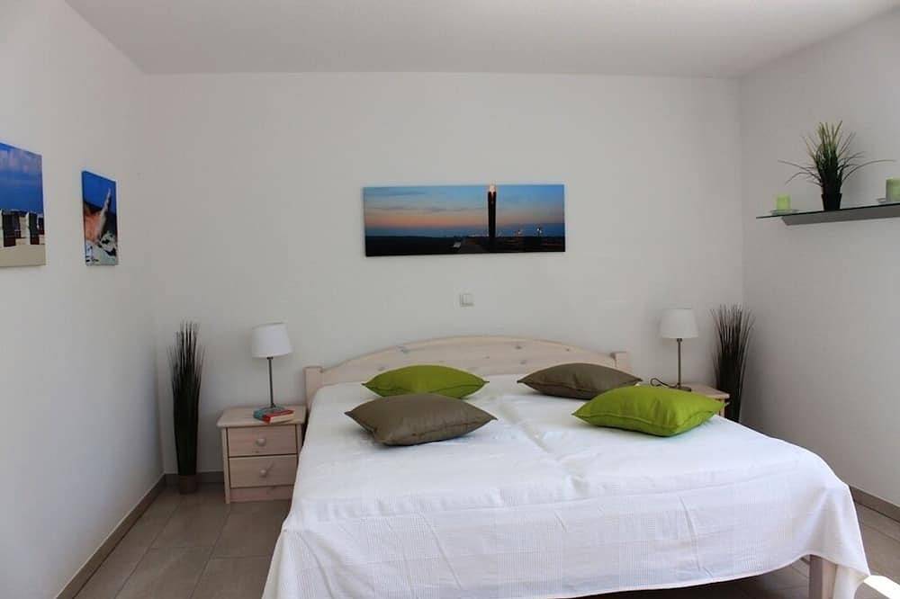 Freistehender Bungalow; ruhig, im Herzen von St. Peter Dorf, am Strandübergang in St. Peter-Ording, Eiderstedt