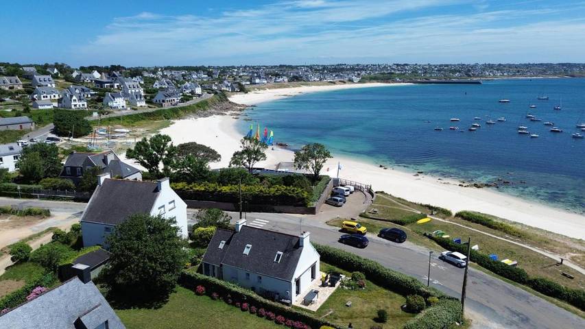 Location de vacances pour 8 personnes, avec vue et terrasse dans Plage Sainte Evette Audierne