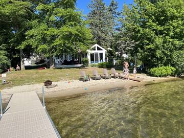 Beach House for 7 People in Mashpee, Cape Cod, Photo 1