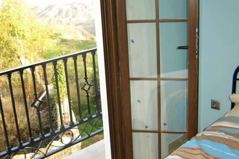 Casa Rural Mamica Rosario in Yegen, Alpujarra de la Sierra