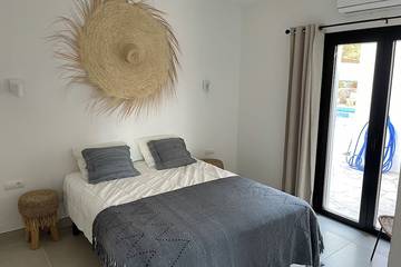 Villa for 8 People in Cala Tarida, Sant Josep de sa Talaia, Photo 4