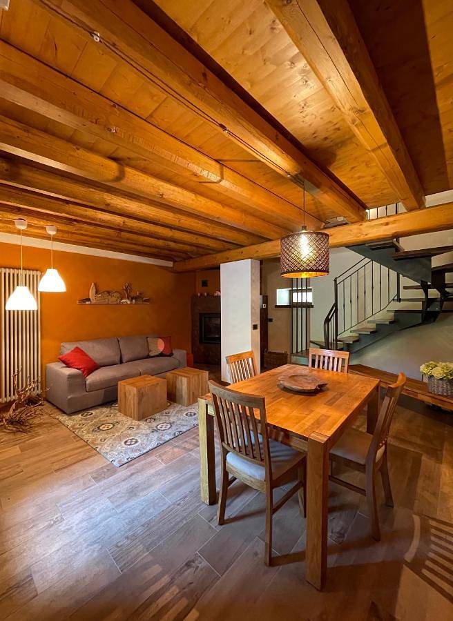 Location de vacances pour 6 personnes, avec Balcon et Terrasse ainsi que Jardin et Vue dans Campone (Tramonti di Sotto)