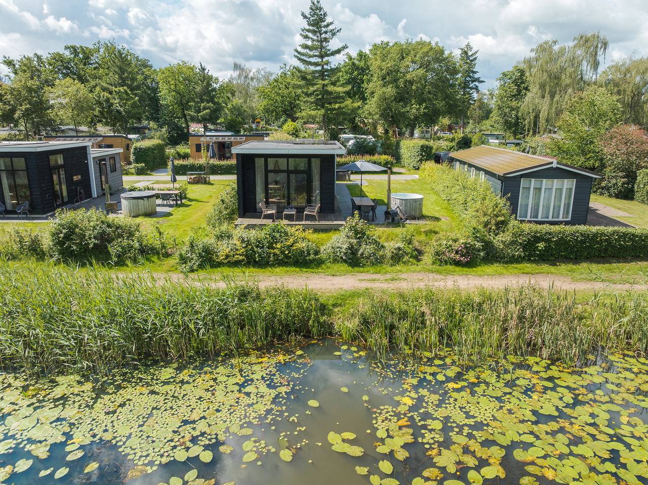 Vakantiepark Mölke — River Cabin met hottub | 6 pers. in Sallandse Heuvelrug