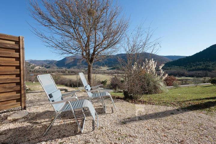 Gîte pour 2 personnes, avec terrasse, animaux acceptés à Reilhanette
