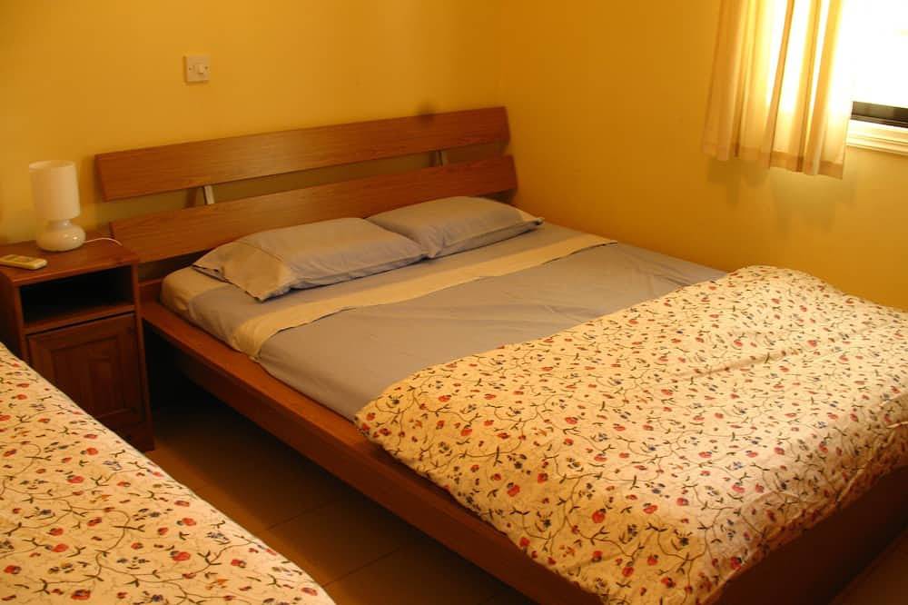 Ganze Wohnung, A 3 Minuten zu Fuß zum Strand in Πύλα, Larnaca Bezirk