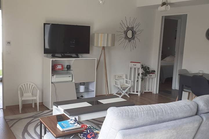 Location de vacances pour 6 personnes, avec jardin et terrasse à Ascarat - 4