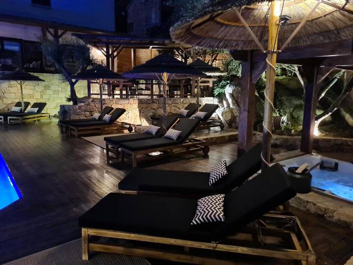 Chambre d’hôte pour 2 personnes, avec jardin et sauna ainsi que jacuzzi et piscine en Corse-du-Sud - 4