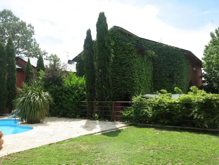 Maison de vacances pour 14 personnes, avec piscine et vue ainsi que jardin et vue sur le lac, animaux acceptés - 1