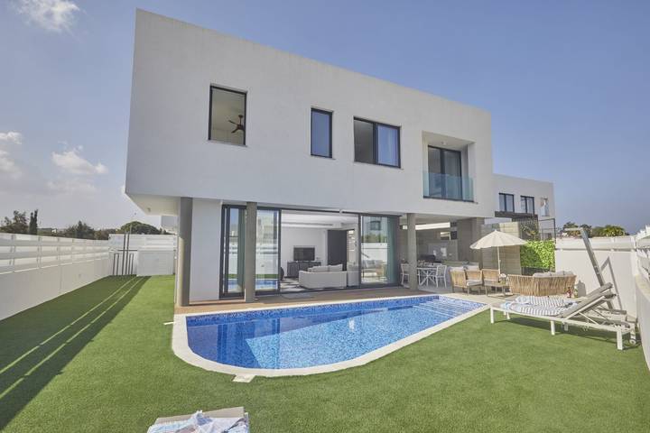 Gîte pour 6 personnes, avec Balcon/Terrasse et Jardin à Chypre