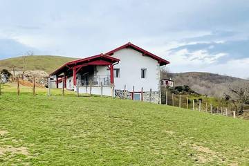 Gîte pour 4 personnes, avec jardin, animaux acceptés à Jaxu