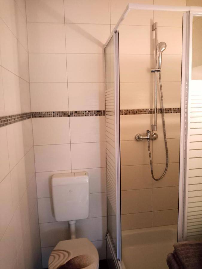 Ganze Wohnung, Fischstübchen Neeberg Apt 1 – Wald und Wiese in Neeberg, Krummin