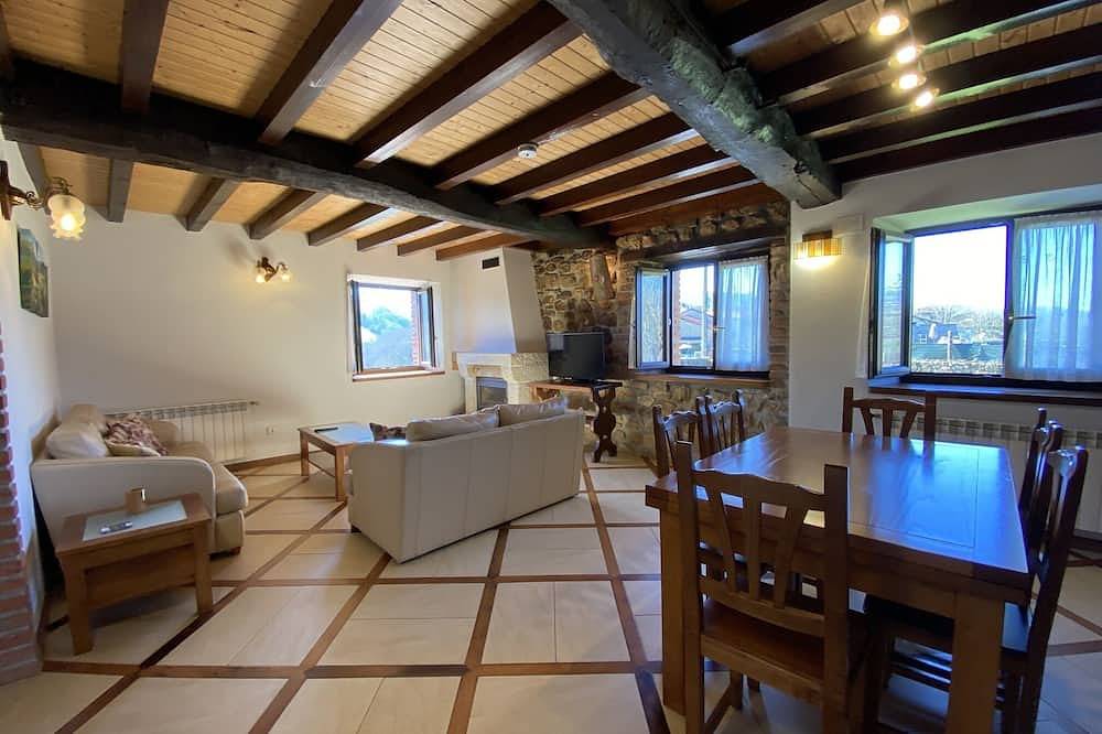 La Torre de Llames Arriondas in Parres, Provincia de Asturias