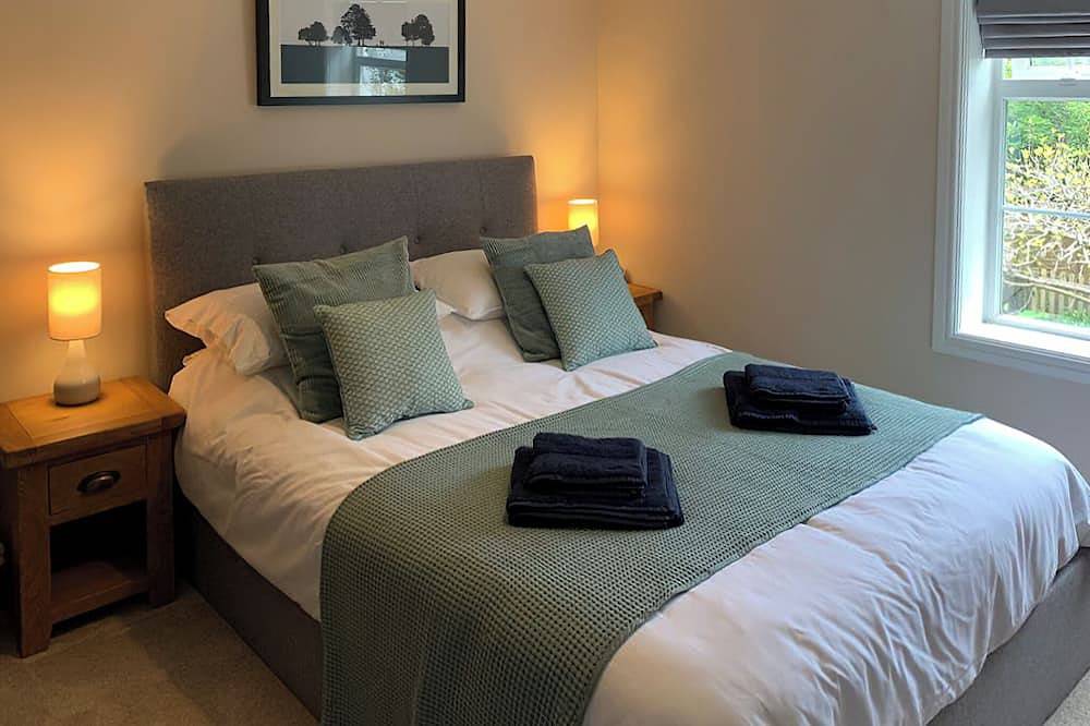 2 bedroom accommodation in Lyndhurst in Lyndhurst, Hampshire