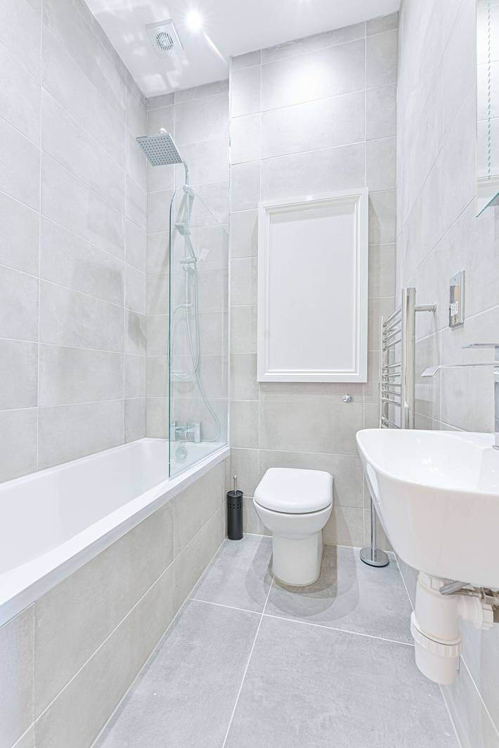 Ganze Wohnung, Central Cheltenham Bright 2Bed Apartment w Balcony in Cheltenham, Gloucestershire