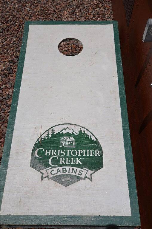 Wie neu ein Schlafzimmer, eine Badekabine mit Blick auf Christopher Creek in Gila County