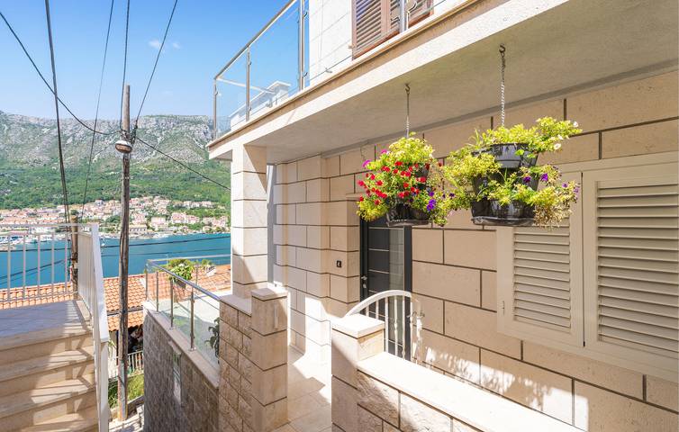 Ferienwohnung für 5 Personen, mit Terrasse in Dubrovnik - 2