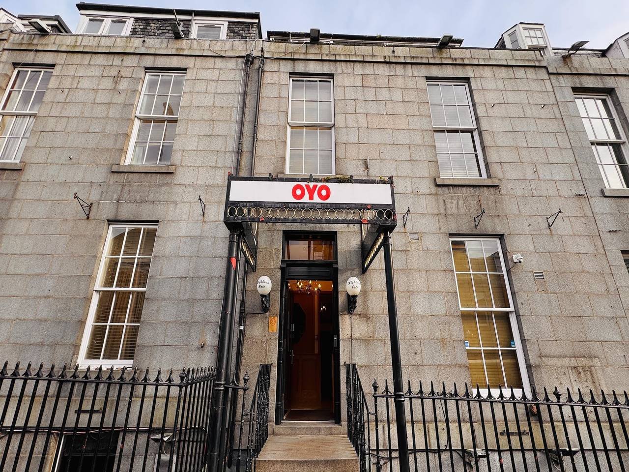 Geheel appartement, Kamerverblijf in het stadscentrum van Brentwood in Aberdeen, Aberdeenshire