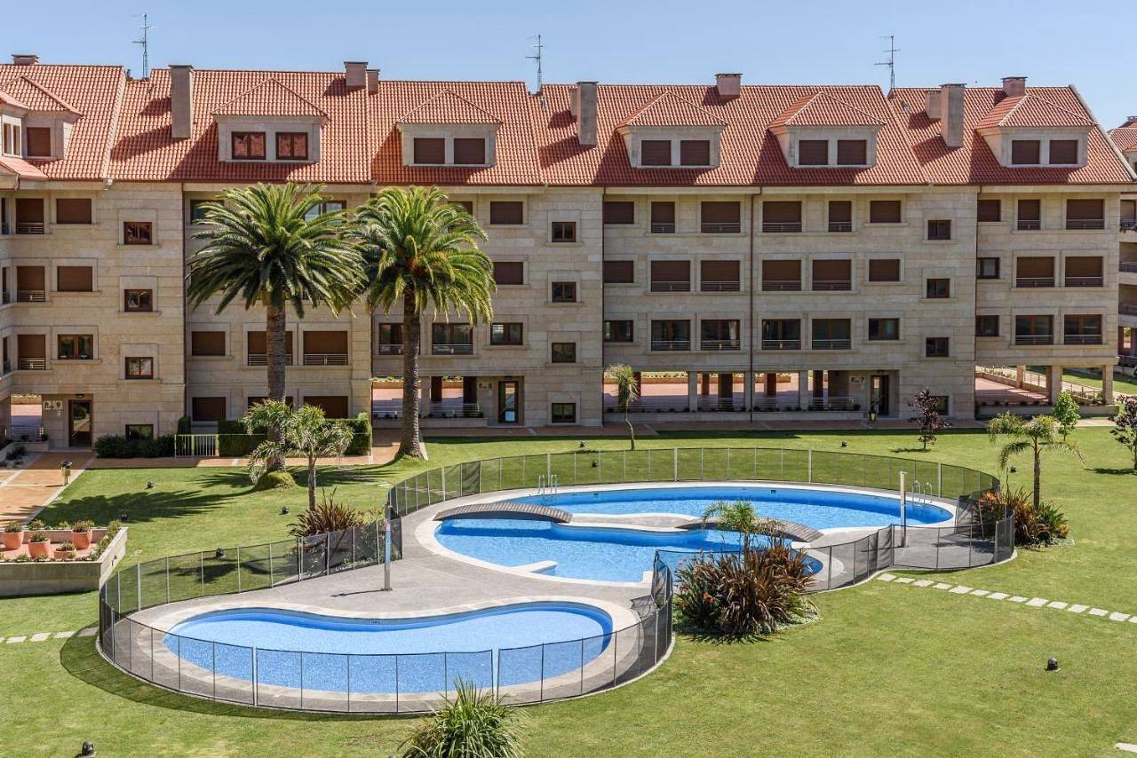 Apartamento entero, Four-Bedroom Chalet in Isla de La Toja, O Grove