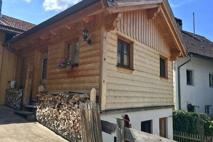 Ferienhaus für 2 Personen, mit Garten in Bichl