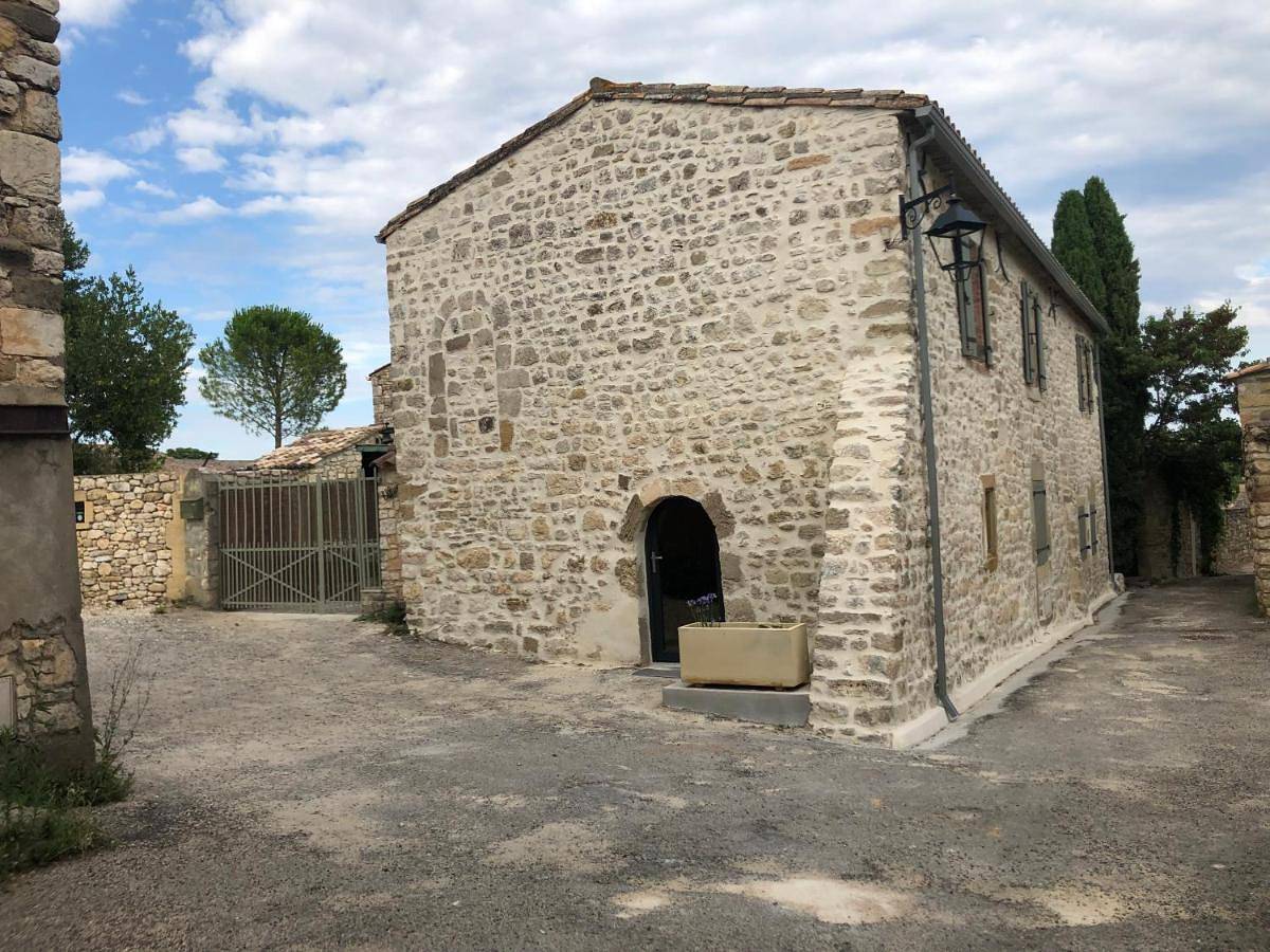 Three-Bedroom House in Garrigues-Sainte-Eulalie, Région de Nîmes