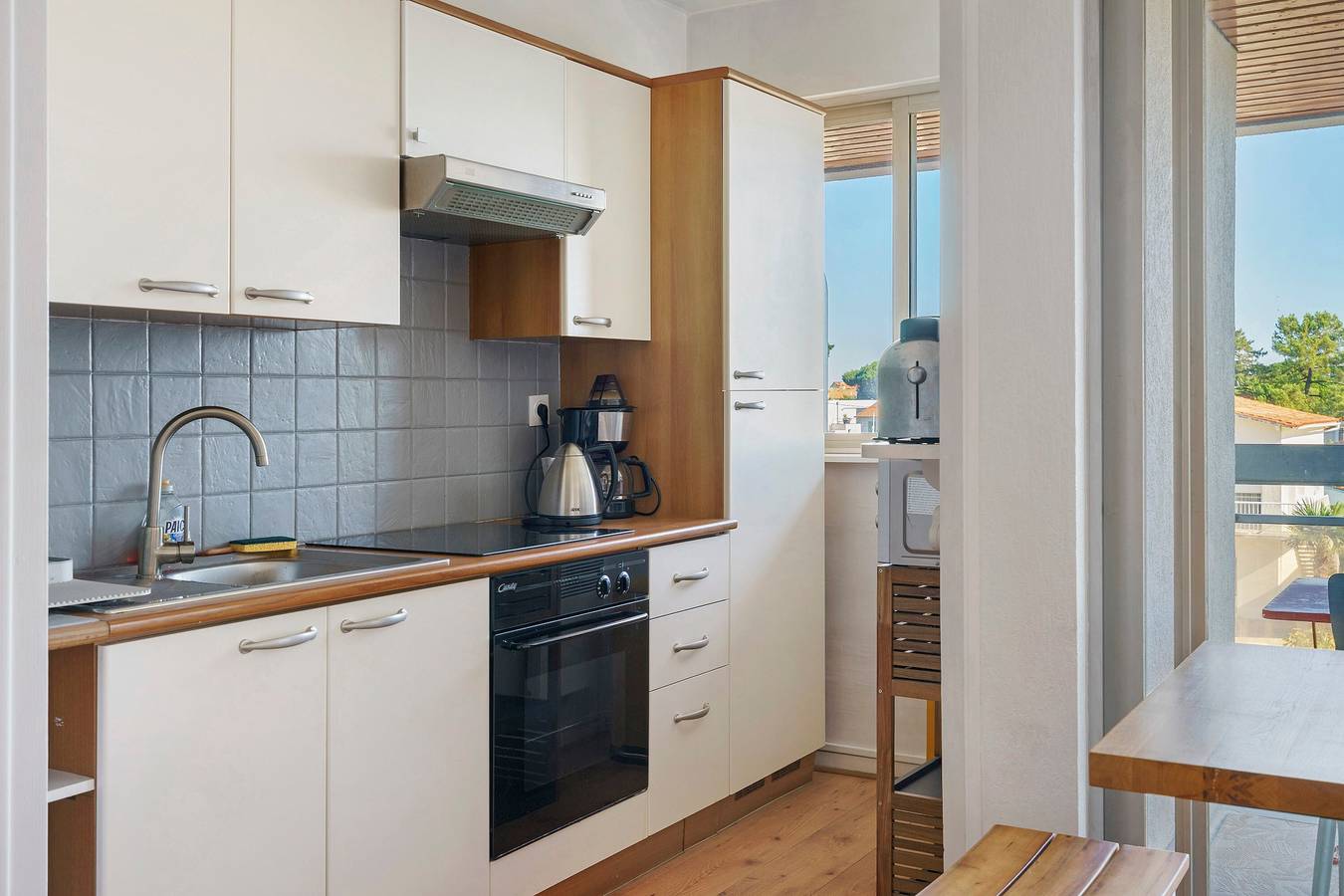 Appartement entier, Appartement 'Pontaillac Royan T2 Belle Terrasse' avec jardin privé et balcon in Vaux-sur-Mer, Côte de Beauté