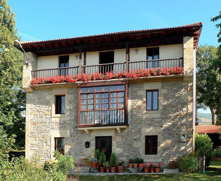 Casa rural para 12 personas, con vistas y jardín, Se admiten mascotas - 1