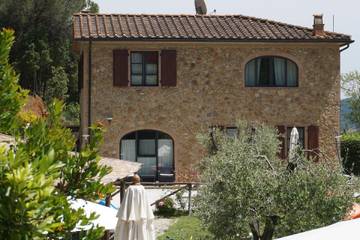Agriturismo per 3 Persone in Riparbella, Riviera Toscana, Foto 2