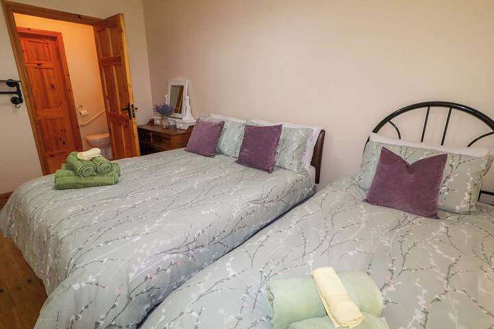 Gîte pour 9 personnes, animaux acceptés dans Culdaff - 3