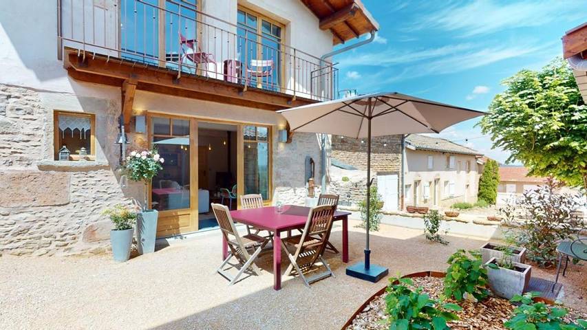 Location de vacances pour 4 personnes, avec vue et jardin à Prissé - 4