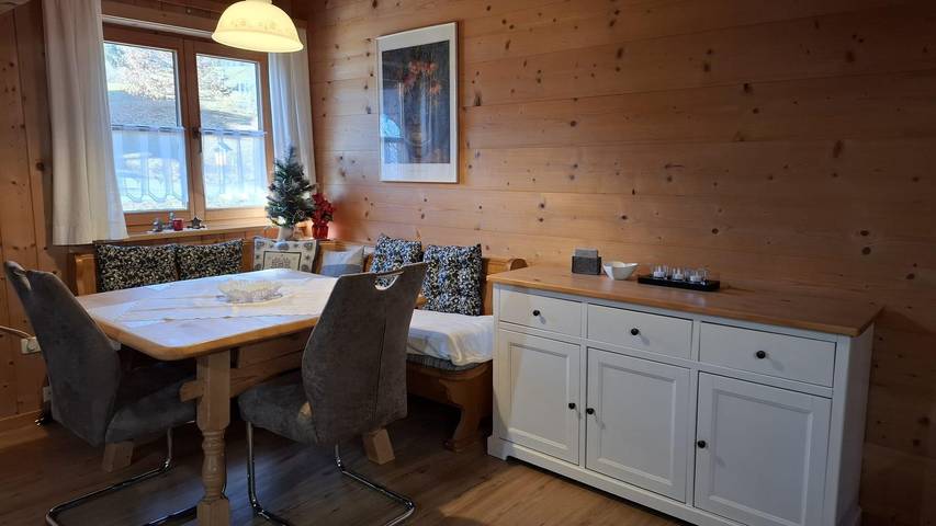 Ganze Ferienwohnung, Appartement/Fewo, Bad, Wc, 2 Schlafräume in Riezlern, Mittelberg