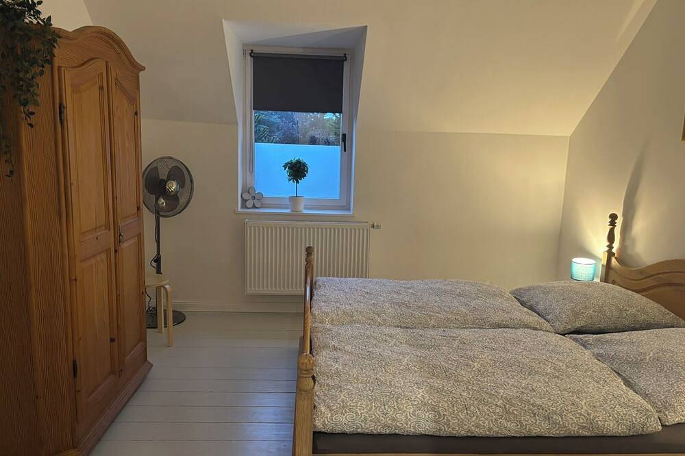 Ganze Wohnung, Gemütliche 60qm große Ferienwohnung mit eigenem Eingang am Speldorfer Wald in Linksruhr, Mülheim an der Ruhr