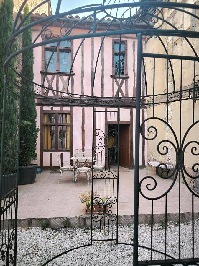 Location de vacances pour 7 personnes, avec Terrasse dans Saramon