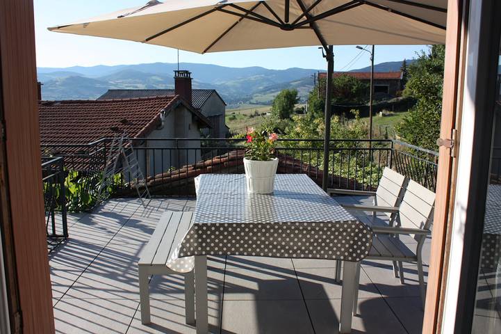 Gîte pour 3 personnes, avec terrasse à Saint-Chamond