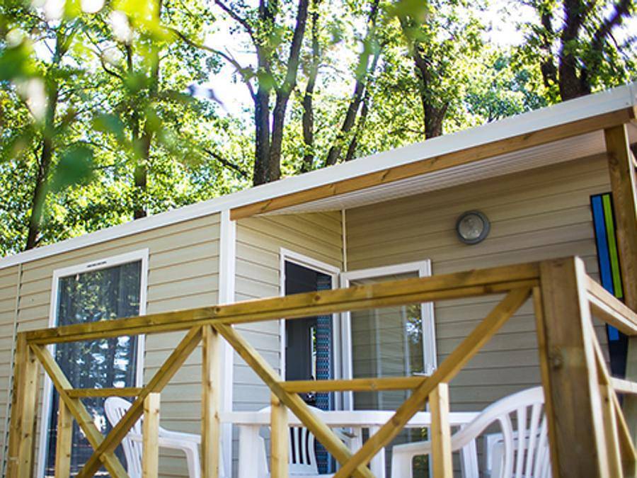 Camping Le Bois Des Ecureuils - Mobile home 4 persons in Domazan, Nimes region