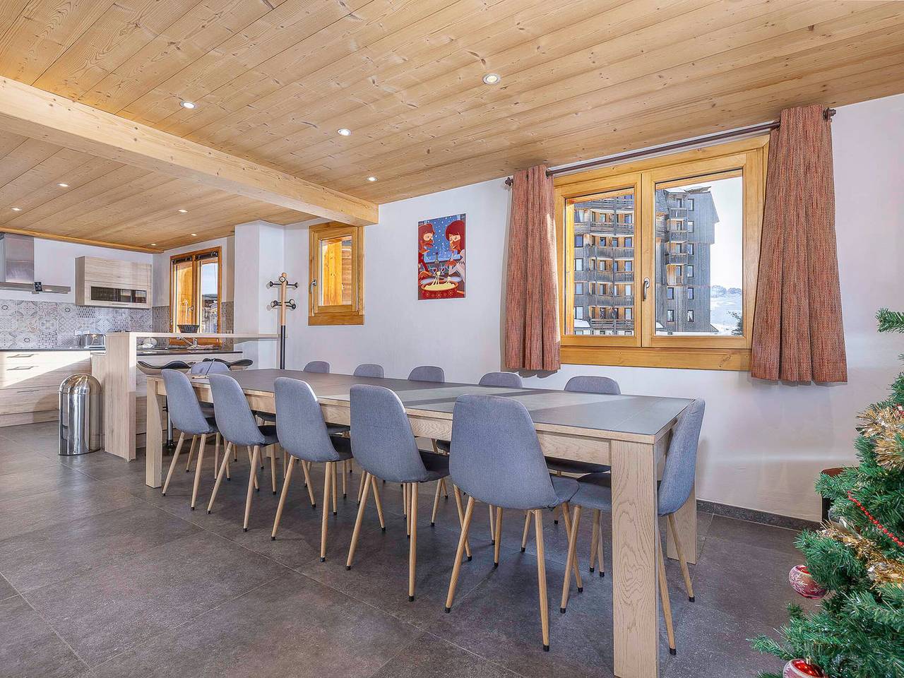 Chalet spacieux à Avoriaz, sur les pistes, pour 14 pers. avec sauna, home cinema et service premium in Morzine, Les Portes du Soleil