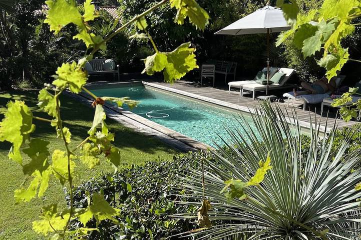 Holiday rental for 10 people, with garden and terrace in Cap Ferret