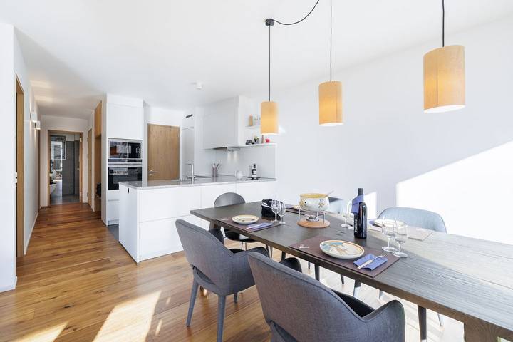 Appartement entier, Appartement de vacances pour 5 personnes avec terrasse in Sent, Lower Engadine