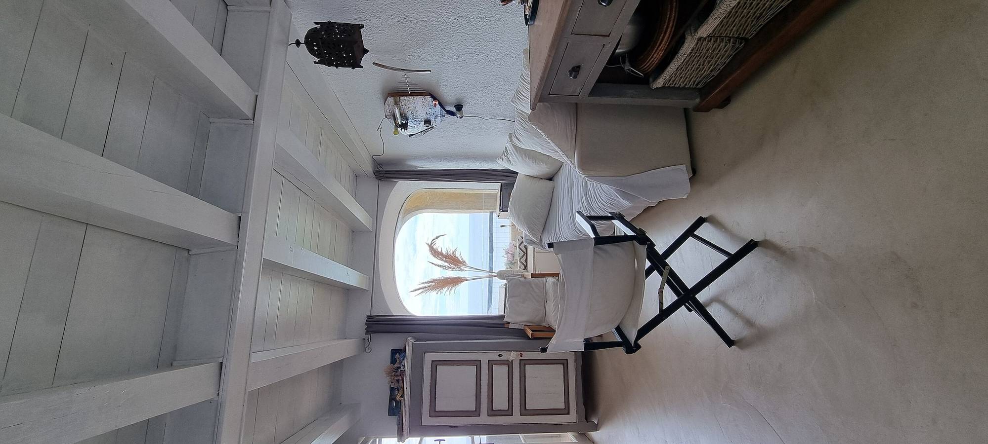 Casa Vacanze 'Il Carrubo' con vista mare, Wi-Fi e aria condizionata in Varigotti, Comune di Finale Ligure