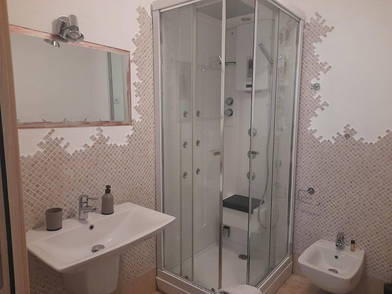 Ganzes Studio, Studio-Apartment 'L'Angolo Monolocale- Porto Torres' mit gemeinsamer Terrasse, Wlan und Klimaanlage in Porto Torres, Sassari Provinz